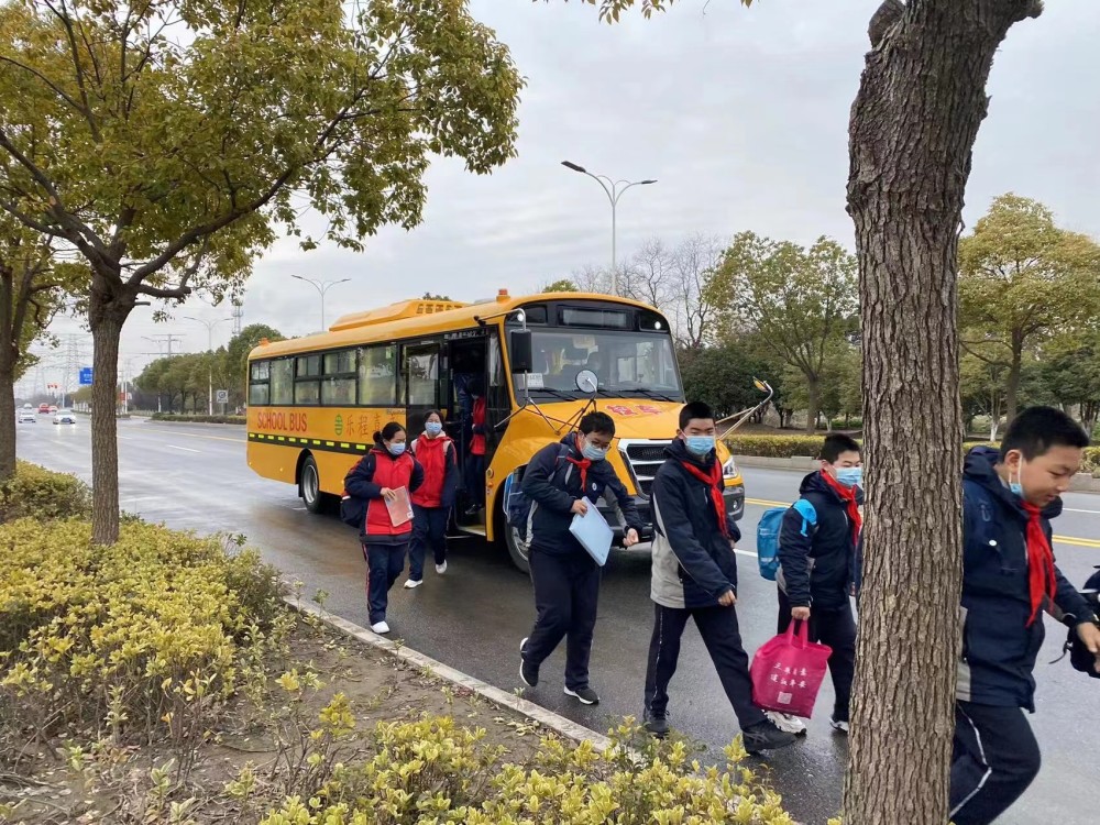 揚州有了“長鼻子”校車