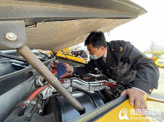 三方聯(lián)控城運(yùn)控股交運(yùn)溫馨校車為學(xué)生筑牢防疫“安全網(wǎng)” 三方聯(lián)控城運(yùn)控股交運(yùn)溫馨校車為學(xué)生筑牢防疫“安全網(wǎng)”