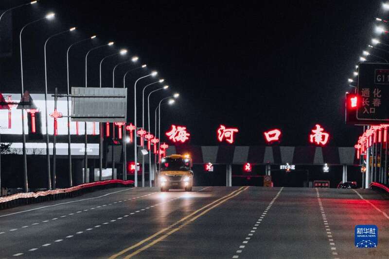 疫情下往返于長(zhǎng)春、梅河口的“校車”