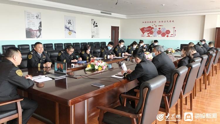 膠州溫馨校車安全防疫雙保險 迎接學(xué)生返校復(fù)課