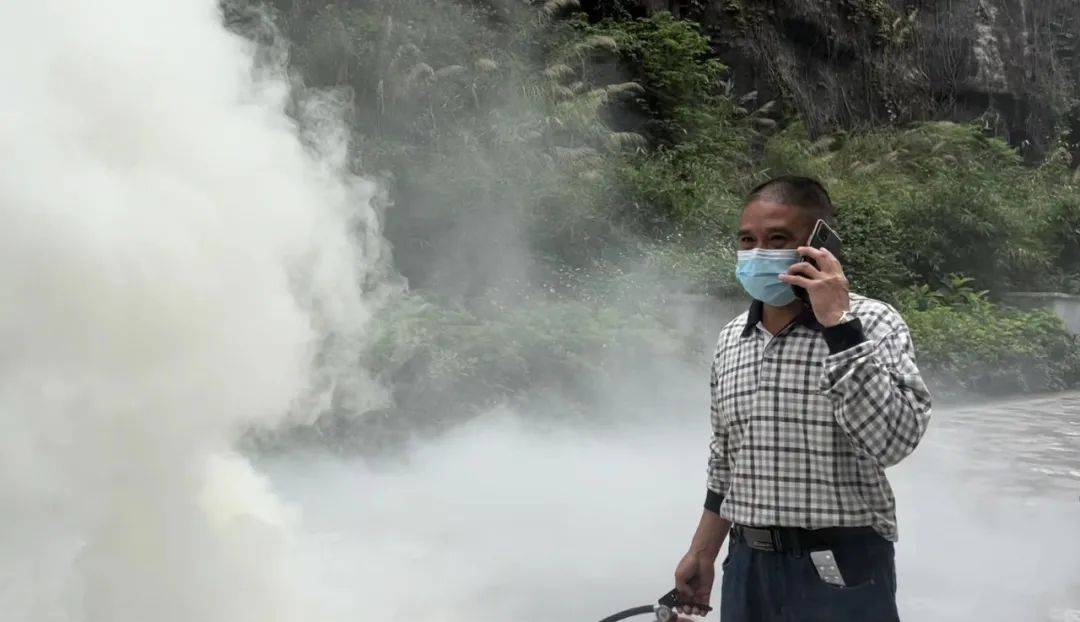 心系安全 平安乘車 ——諾亞舟惠州市惠城區(qū)惠外學(xué)校校車安全疏散演練活動 心系安全 平安乘車 ——諾亞舟惠州市惠城區(qū)惠外學(xué)校校車安全疏散演練活動