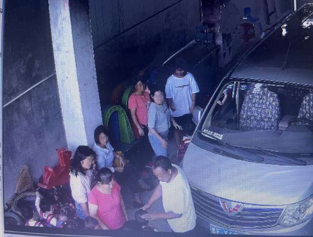 “黑校車”超員144.44%，司機(jī)、幼兒園負(fù)責(zé)人共3人獲刑！