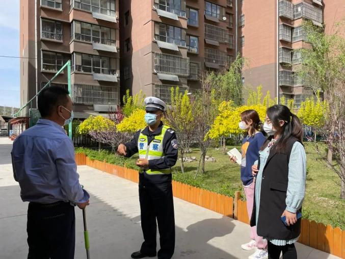 春雷行動|交警三大隊(duì)開展校車安全大檢查