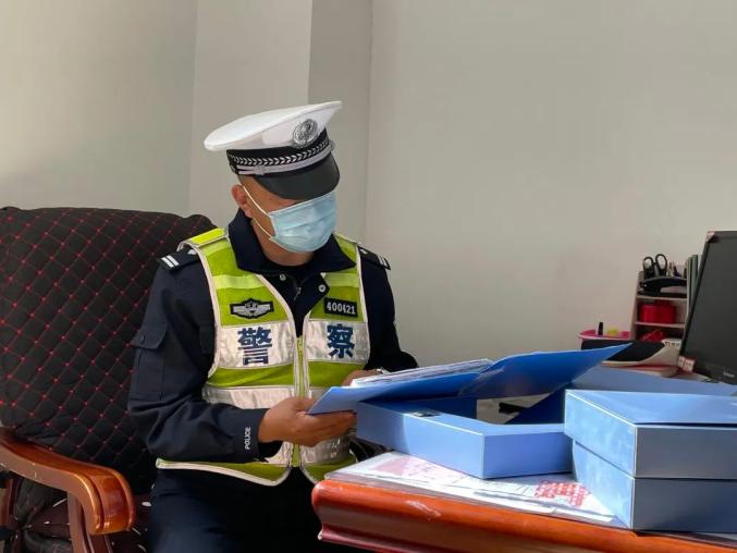 春雷行動|交警三大隊(duì)開展校車安全大檢查