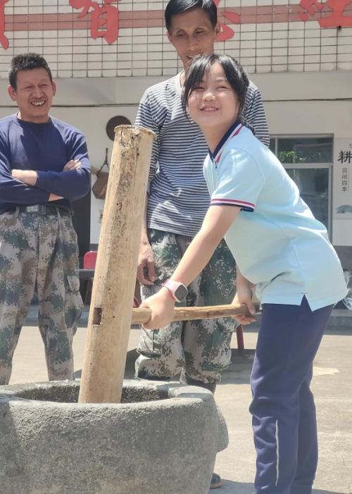 雙減下 諸暨這所學(xué)校開啟“神奇校車之旅” 雙減下 諸暨這所學(xué)校開啟“神奇校車之旅”