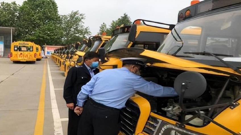 長安交警：四項舉措、“三零”要求，校車十年安全行