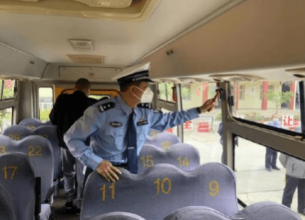 長安交警：四項舉措、“三零”要求，校車十年安全行