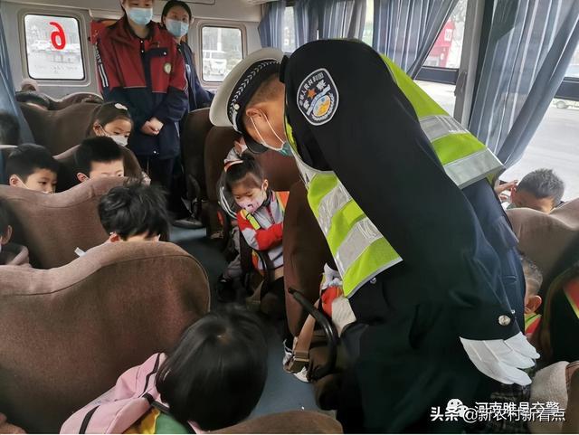 睢縣交警開展校車安全大檢查，為平安上學路“保駕護航”