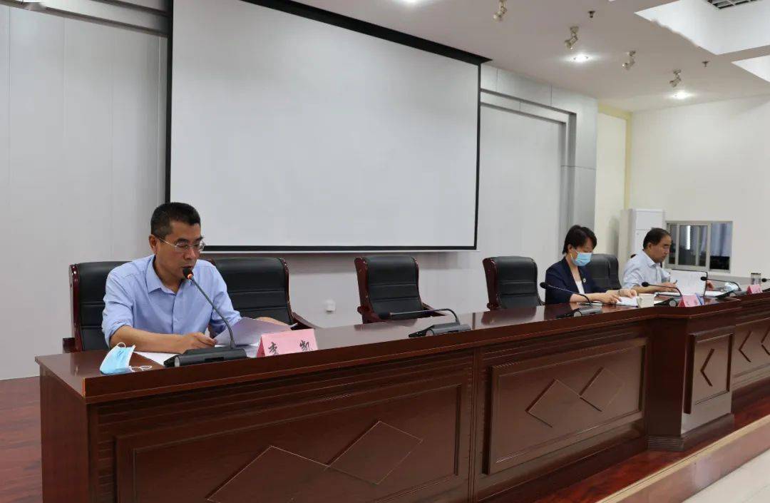 鄒平市學(xué)校(校車(chē))安全生產(chǎn)專(zhuān)業(yè)委員會(huì)暨防汛防溺水會(huì)議召開(kāi) 鄒平市學(xué)校(校車(chē))安全生產(chǎn)專(zhuān)業(yè)委員會(huì)暨防汛防溺水會(huì)議召開(kāi)