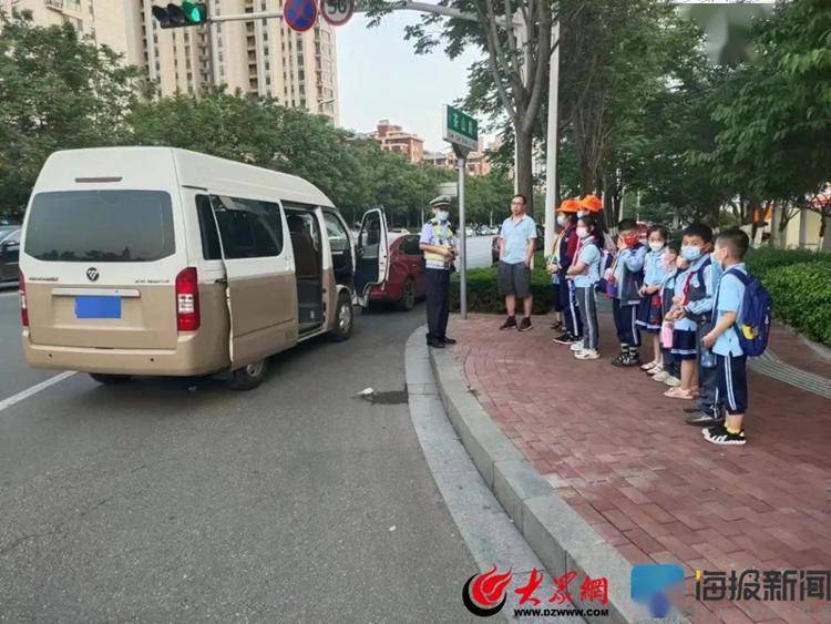 “黑校車(chē)”嚴(yán)重超員被查處！臨沂交警直屬三大隊(duì)切實(shí)強(qiáng)化學(xué)生接送車(chē)輛交通安全監(jiān)管