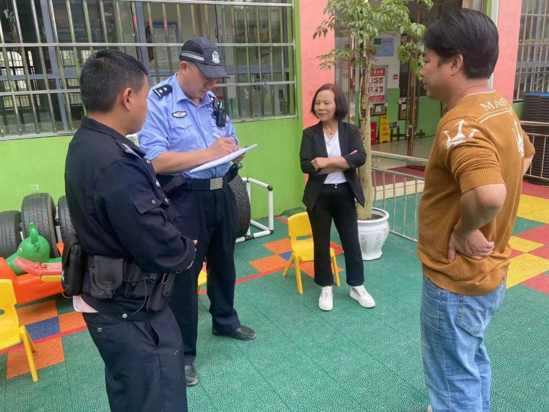 加強(qiáng)校車駕駛員毒檢為師生安全出行護(hù)航/ 加強(qiáng)校車駕駛員毒檢為師生安全出行護(hù)航