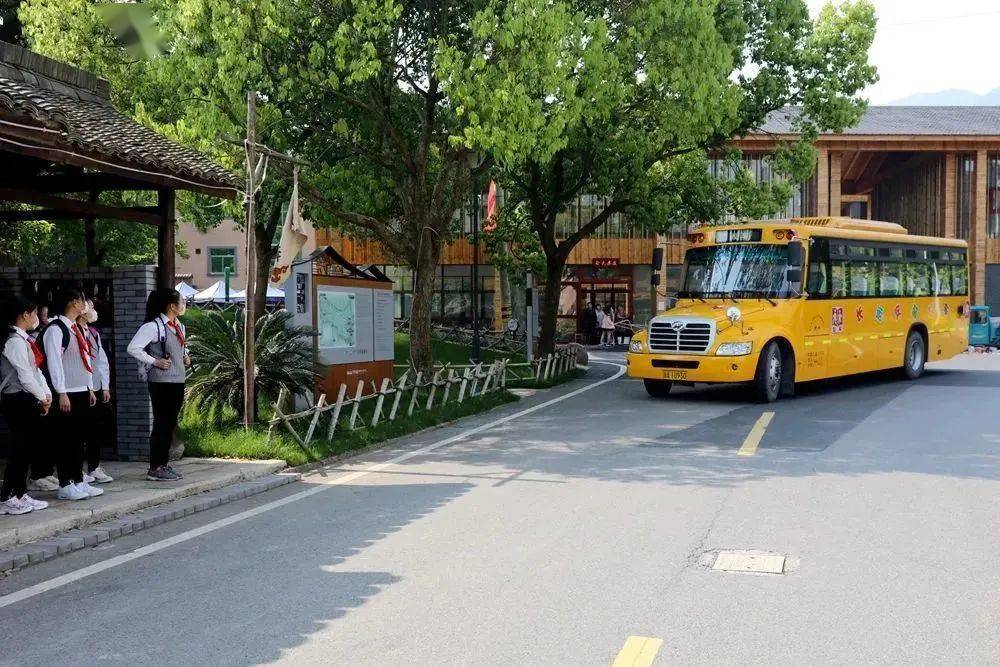 兒童友好|童心童行共享美好，校車提質(zhì)擴(kuò)面運(yùn)行，助力兒童友好城區(qū)建設(shè)！