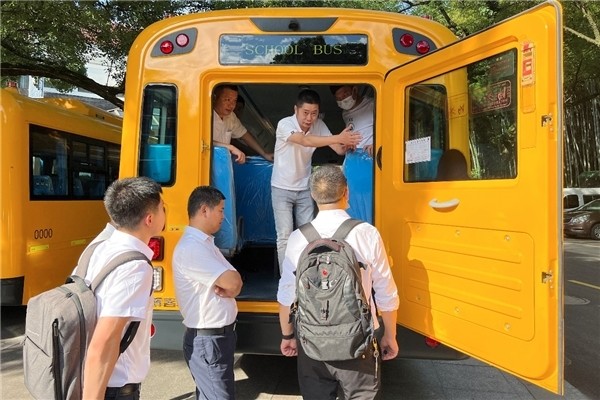 一起向未來丨歐輝校車筑夢護(hù)航，助力華東區(qū)域孩童健康出行