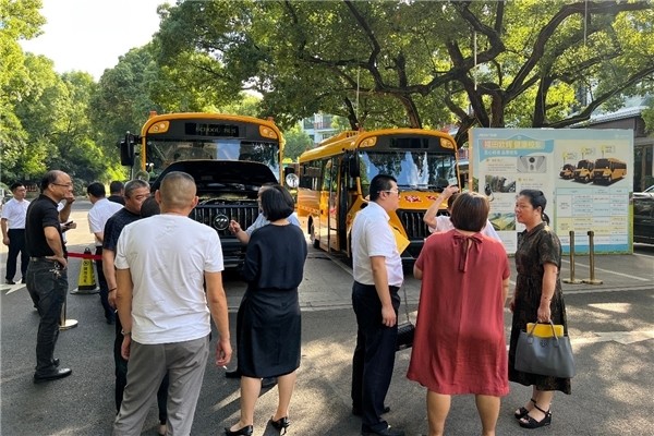 一起向未來丨歐輝校車筑夢護(hù)航，助力華東區(qū)域孩童健康出行