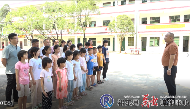 安朵校車公司開展應(yīng)急演練/ w_f134694f0bb8f22fa0d22a74feea769.png