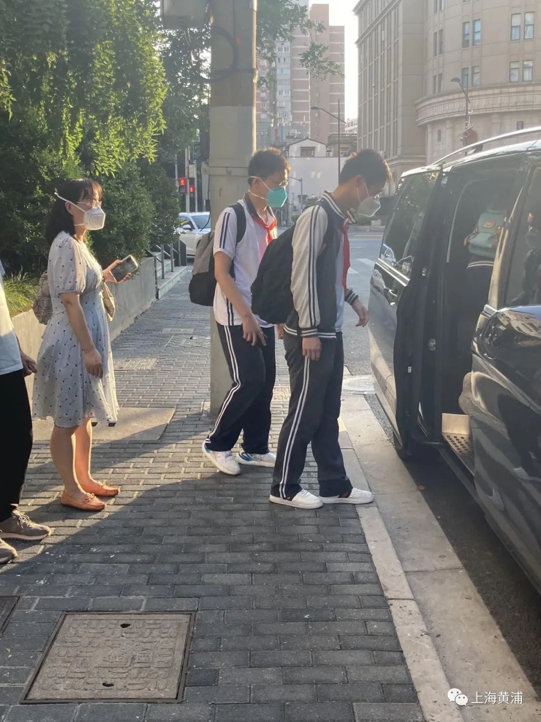 校車點對點：“上學(xué)路上有我們守護！”