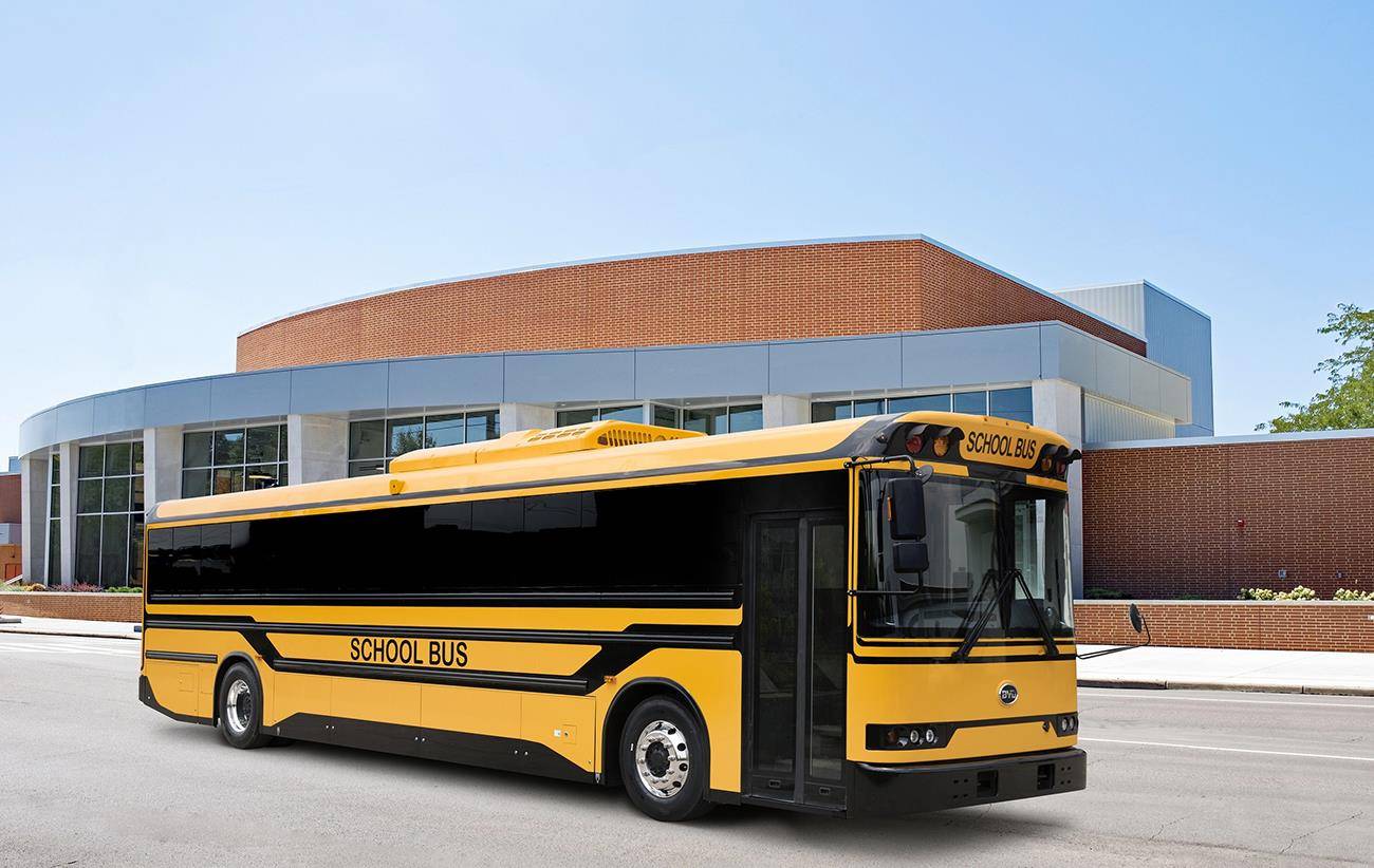 比亞迪打造的洛杉磯校車，外觀很霸氣，續(xù)航250公里，84座