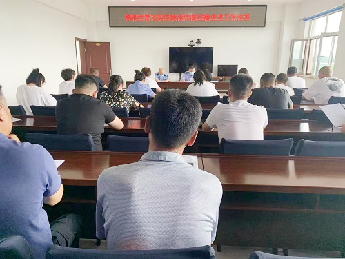 海倫市公安局交警大隊(duì)召開約談貨運(yùn)企業(yè)、校車公司負(fù)責(zé)人會議