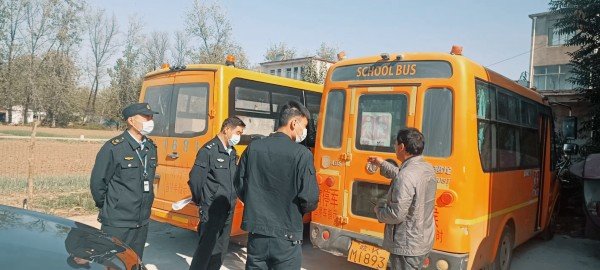 阜陽市潁東區(qū)楊樓孜鎮(zhèn)中心學校：校車安全無小事，事事關系千萬家