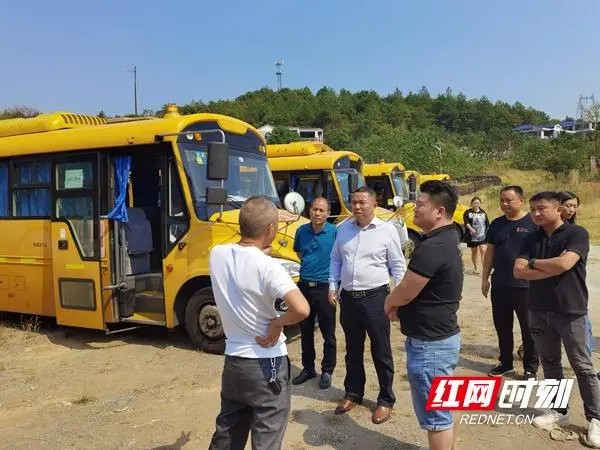 永州:四個“強(qiáng)化” 確保校車安全 永州:四個“強(qiáng)化” 確保校車安全