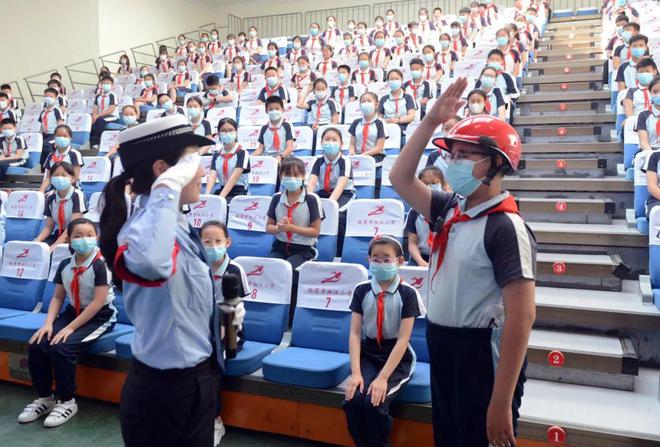 【豫筑平安】護校安園，河南交警在行動！