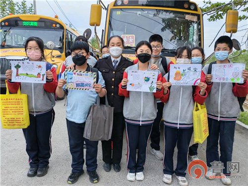 萊西交通發(fā)展公司防災(zāi)減災(zāi)流動(dòng)課堂開課