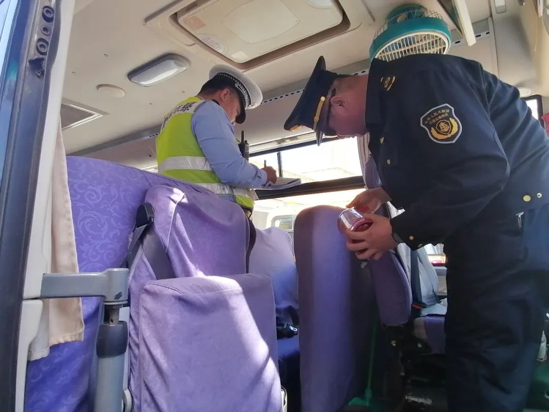 【烏云鎮(zhèn)中心?！啃＼嚈z查 防患未然