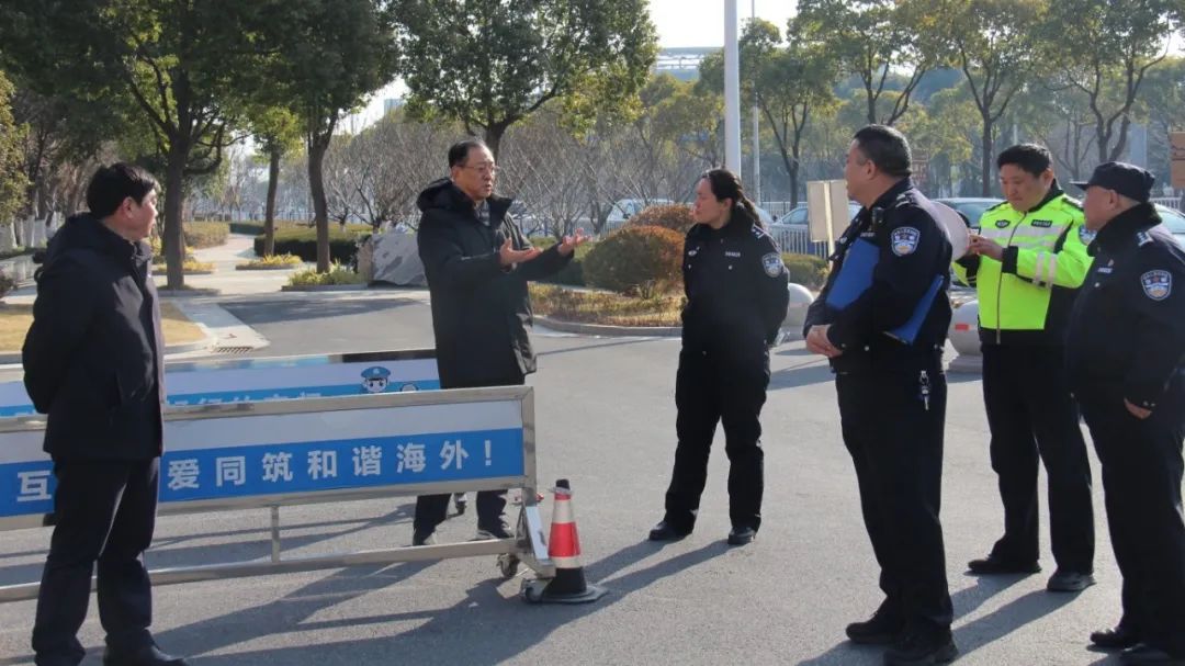 校園安全丨車輪上的避風港:校車里的成長守護日記 微信圖片_20250516082411.jpg