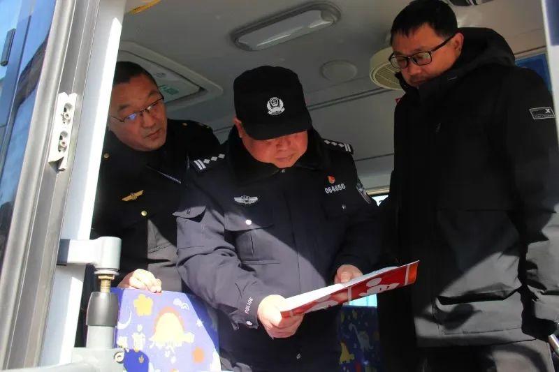 校園安全丨車輪上的避風港:校車里的成長守護日記 微信圖片_20250516082219.jpg