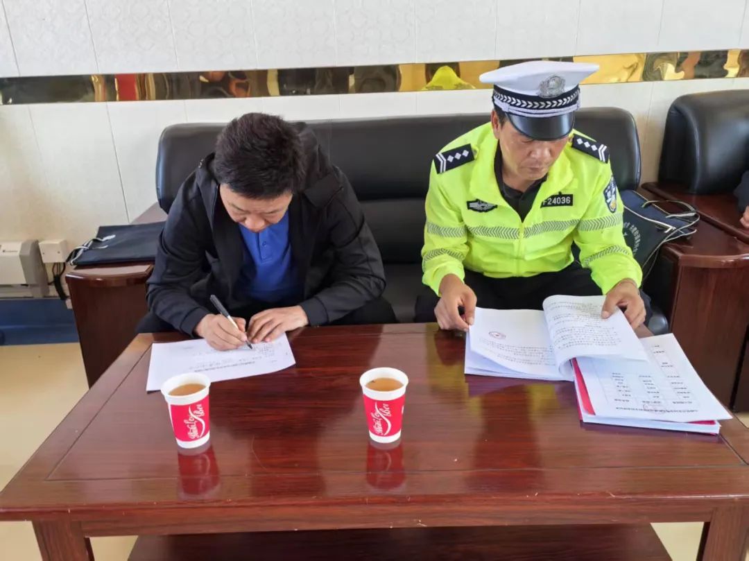 扎實開展校車安全專項檢查 筑牢幼兒交通安全防線 扎實開展校車安全專項檢查 筑牢幼兒交通安全防線