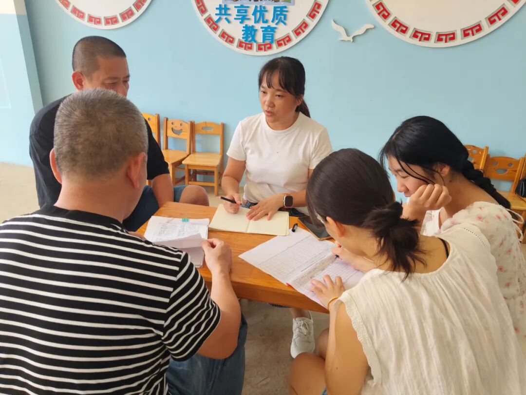 【校車安全】安全乘校車 平安伴我行——榜頭鎮(zhèn)藍(lán)天幼兒園校車安全應(yīng)急演練 【校車安全】安全乘校車 平安伴我行——榜頭鎮(zhèn)藍(lán)天幼兒園校車安全應(yīng)急演練