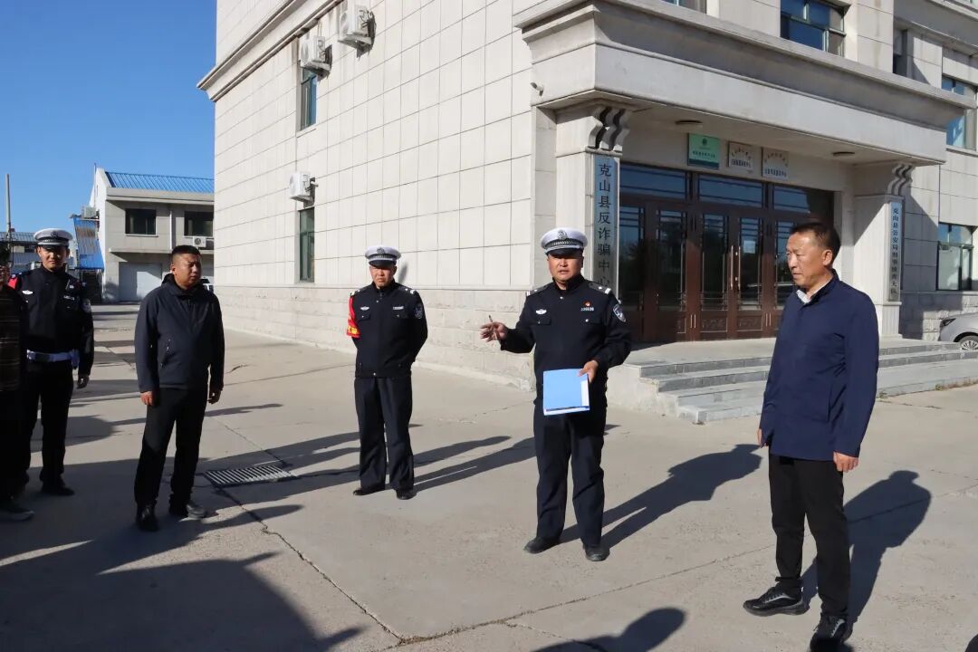 克山縣教育局開(kāi)展校車(chē)安全專項(xiàng)檢查整治行動(dòng)/ 克山縣教育局開(kāi)展校車(chē)安全專項(xiàng)檢查整治行動(dòng)