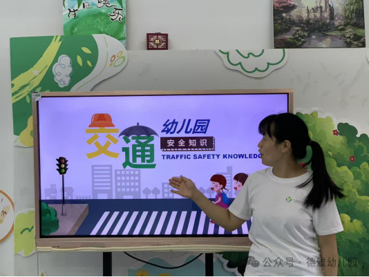 校園紀(jì)實(shí)丨以練筑防 護(hù)航成長——校車安全應(yīng)急演練