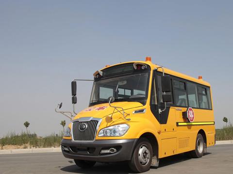 校車:不上“兩會”也應(yīng)被持續(xù)關(guān)注 校車:不上“兩會”也應(yīng)被持續(xù)關(guān)注