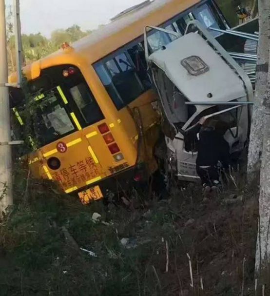 一場車禍引發(fā)的思考 為中國校車正名