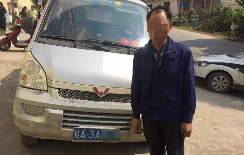 用這樣的“校車”接送小孩，您真的放心嗎？