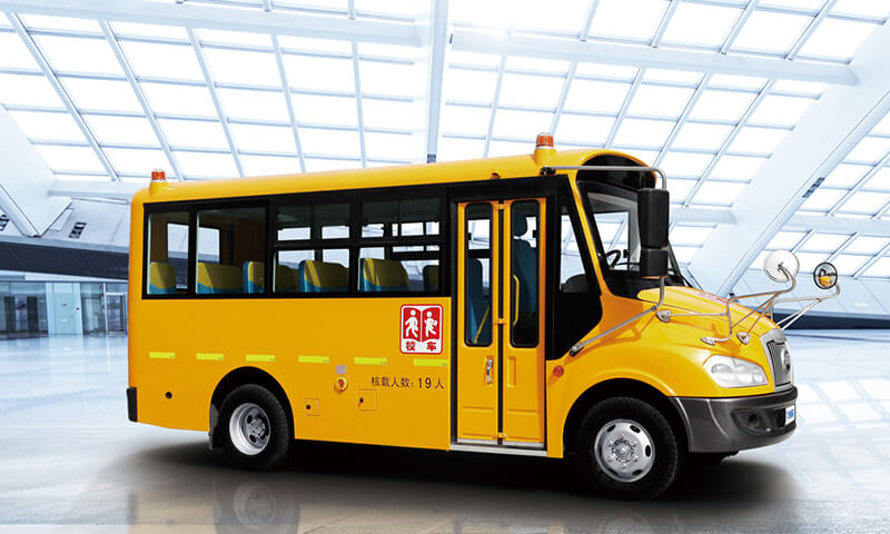 淺談整治校車，加強校園周邊安全管理