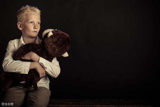 幼兒園門前的“離別”大戲:如何預(yù)防及應(yīng)對(duì)孩子的分離焦慮 幼兒園門前的“離別”大戲:如何預(yù)防及應(yīng)對(duì)孩子的分離焦慮