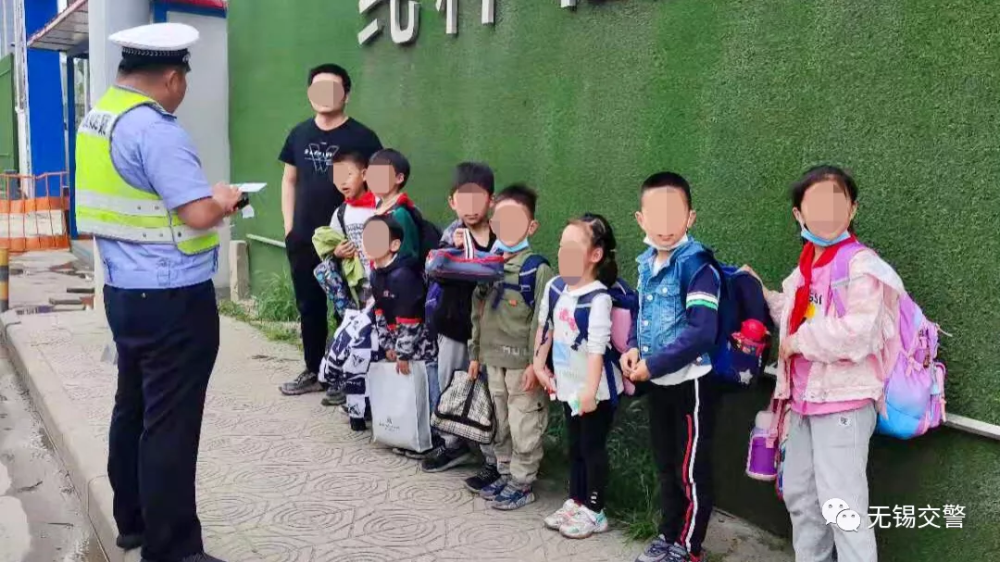 這樣的“黑校車”，你敢讓孩子坐嗎？