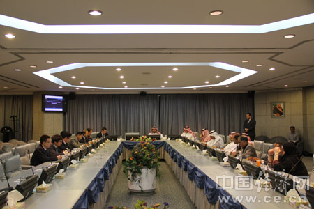 中國校車企業(yè)瞄準沙特市場/ 中國校車企業(yè)瞄準沙特市場