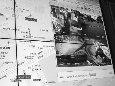 小學(xué)生校車普及大眾指日可待/ 小學(xué)生校車普及大眾指日可待