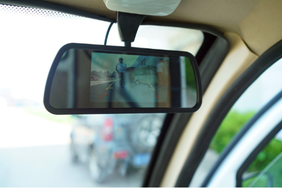 “家庭校車(chē)”電動(dòng)篷車(chē) “家庭校車(chē)”電動(dòng)篷車(chē)