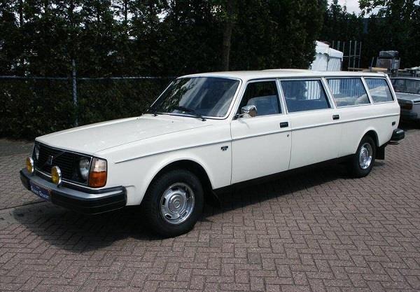 貴族學(xué)校專用校車！沃爾沃七座旅行轎車