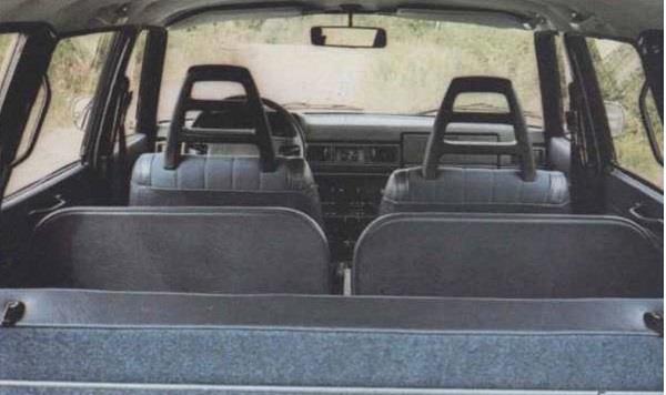 貴族學(xué)校專用校車！沃爾沃七座旅行轎車