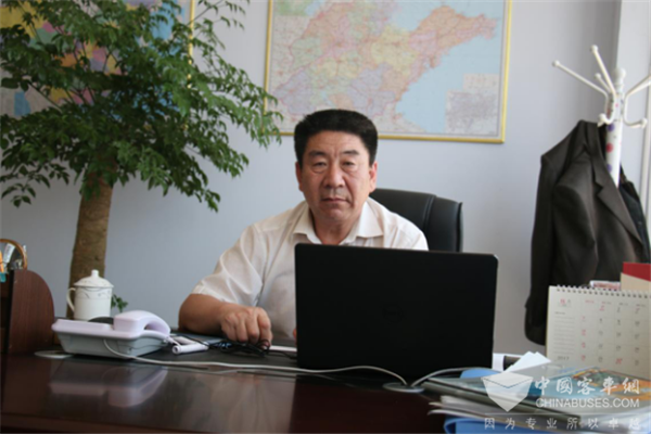 以安全的名義!臨沭統(tǒng)一校車公司的“宇通情結(jié)” 以安全的名義!臨沭統(tǒng)一校車公司的“宇通情結(jié)”