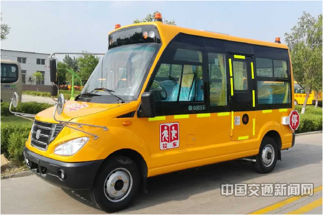 打造校車“性價(jià)比之王”，中通推出5.3米汽油版幼兒校車