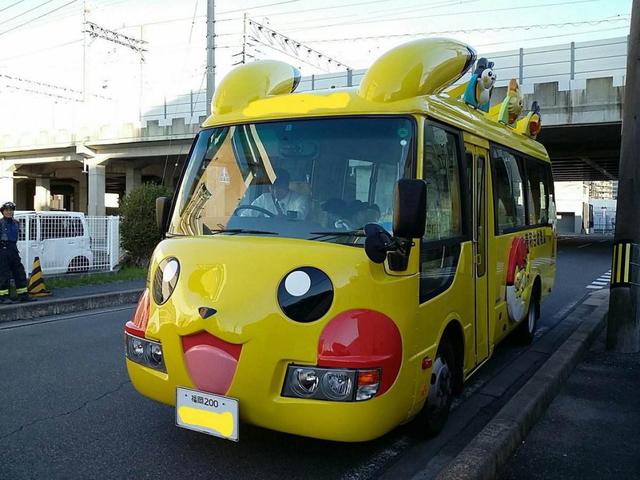 世界校車大PK，日本校車讓孩子搶著上學，俄羅斯校車讓孩子害怕