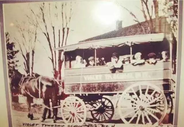 世界校車大PK，日本校車讓孩子搶著上學，俄羅斯校車讓孩子害怕