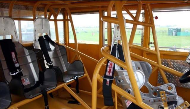 世界校車大PK，日本校車讓孩子搶著上學，俄羅斯校車讓孩子害怕