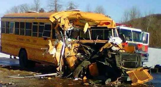 平視 | 吹美國校車堅(jiān)固，吹得美國網(wǎng)友都受不了，紛紛吐槽